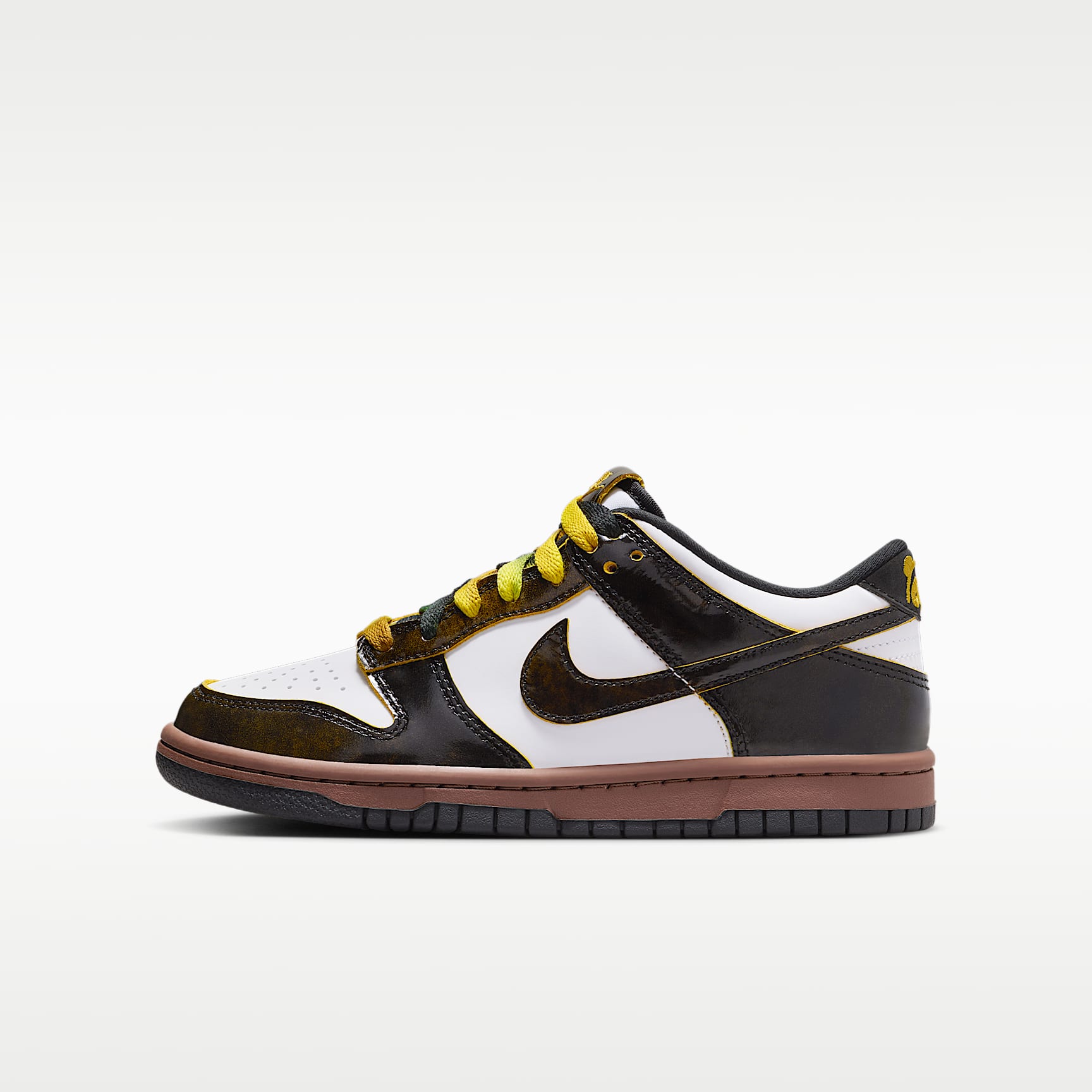 Nike Dunk Low SE Older Kids' Shoes. Nike NL